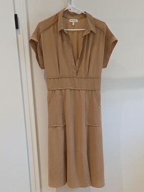 Monteau dress beige midi Women Large short sleeve pocket buttons classic